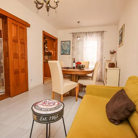 Great Location,2 Bedroom * 察夫塔特