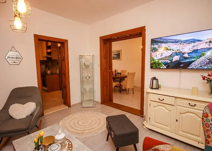 Apartament Great Location,2 Bedroom *