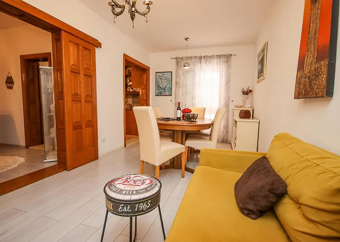 Great Location,2 Bedroom * Cavtat