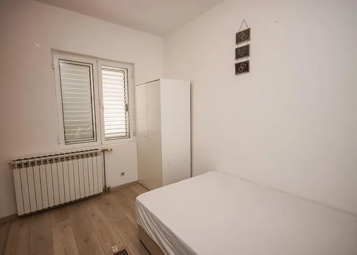 Great Location,2 Bedroom Cavtat