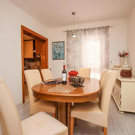 Great Location,2 Bedroom * Cavtat